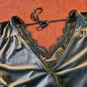 Abercrombie & Fitch Black Satin Robe with Lace Trim